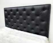 Respaldo Capitone con Tachas Lyon Talampaya - negro de 160 x 145 cm